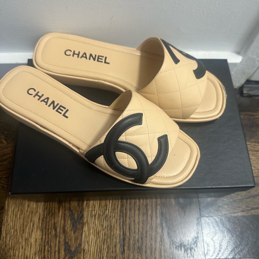 Chanel Cambon Beige Quilted Slides with Black Interlocking CC in Black - Picture 2 of 10